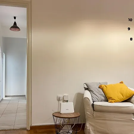 3-bedroom Parkside Apartment Athens