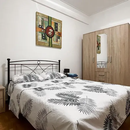 Apartment 3-bedroom Parkside *