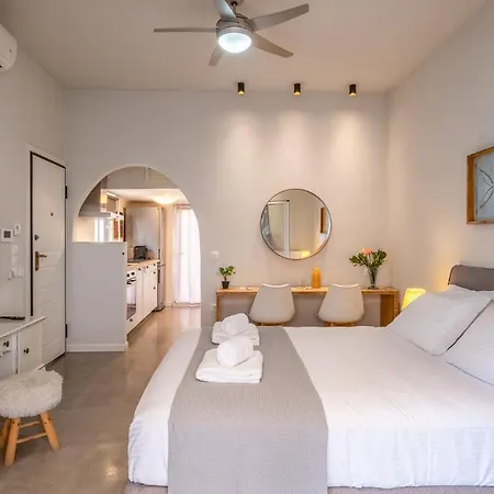 Central5 Boutique With Common Garden Next To Metro * Athens
