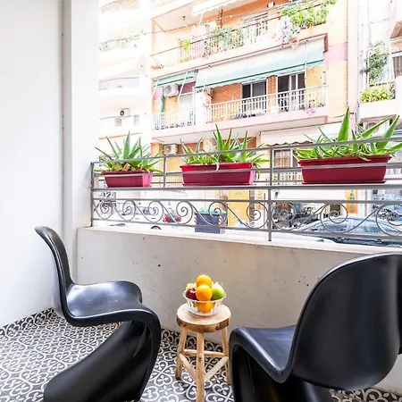 Central5 Boutique With Common Garden Next To Metro * Athens