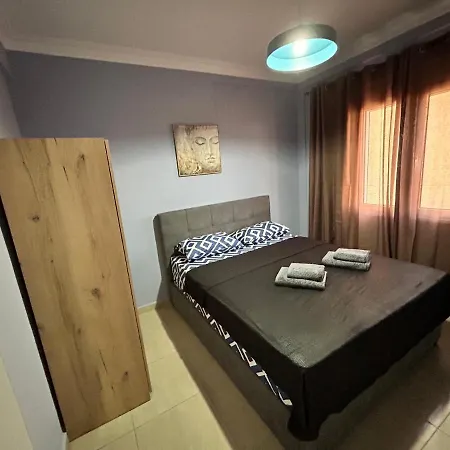 Luxuery 3br Apartment *