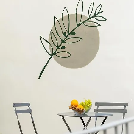Apartment Central5 Boutique With Common Garden Next To Metro Athens