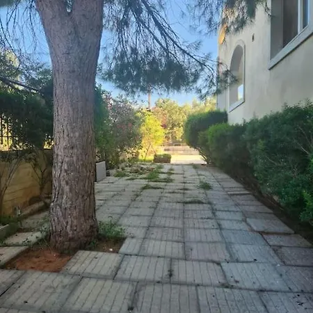 Peaceful Oasis Apartment *
