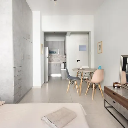Newly Renovated Cozy Downtown Athens