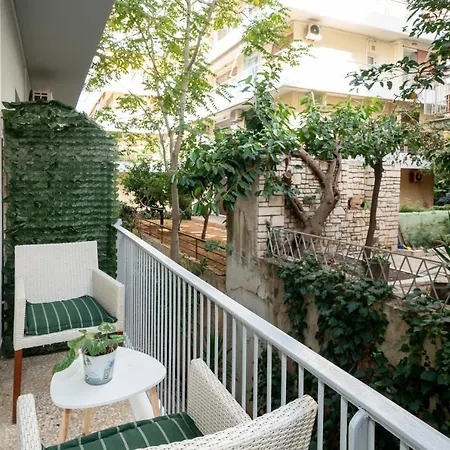 Apartment Sunlit Urban Oasis In Vibrant Palaio Faliro