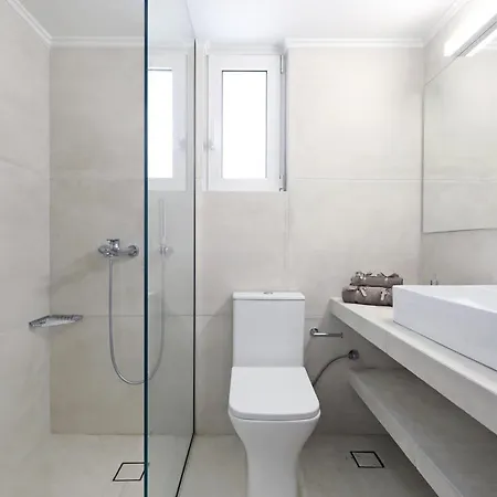 Elegant Living - Greecing Apartment *