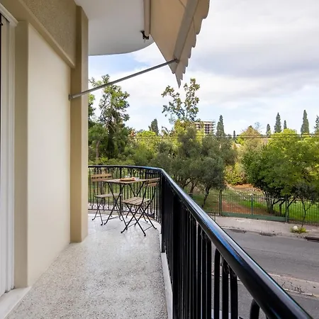 Apartament Renovated Near Acropolis
