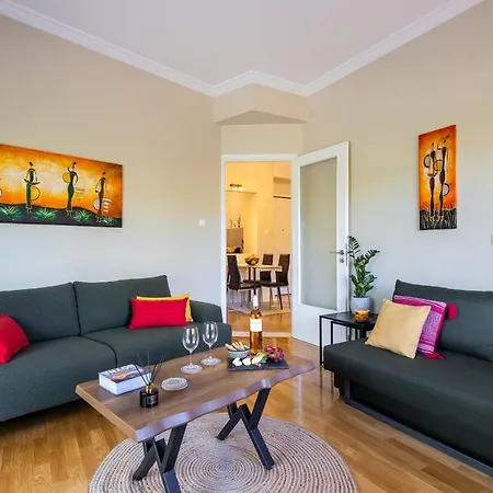 Renovated Near Acropolis Apartament Ateny