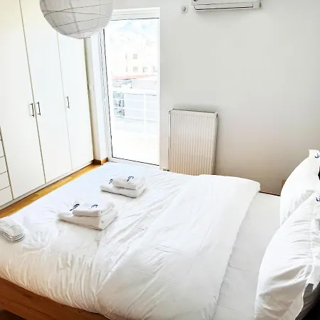Gtrip Nea Smyrni Floor 6f Apartment
