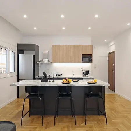Luxury Living - Greecing * Athens