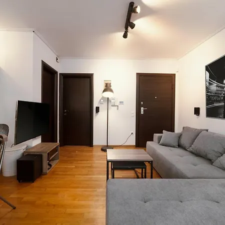 Lykabettus Gem With Yard And Parking Apartment