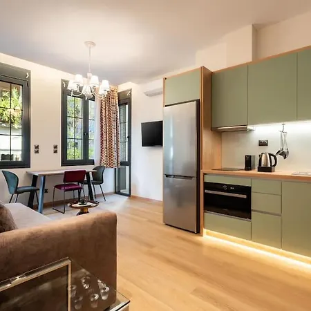 Bauhaus Luxury Suites 201 8' To Panepistimio Metro * Αθήνα