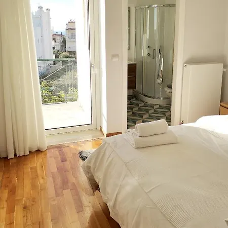 Libra - Luxurious Sea View Apartment Athens