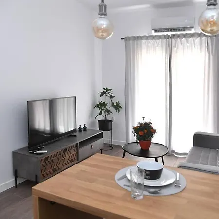 Modern In Ipitou, Plaka
