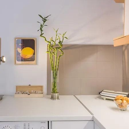 Aily Dreamhouse In Thissio