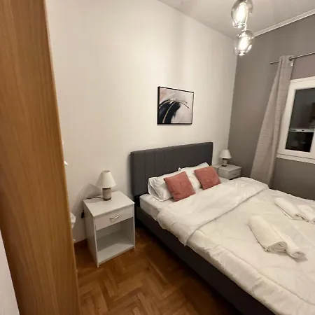Aiolos Glyfada Luxury Vip 4 * Athens