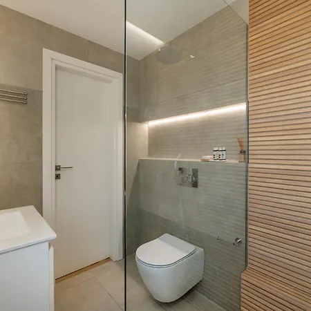 Terrace House For Festive Fun Athen