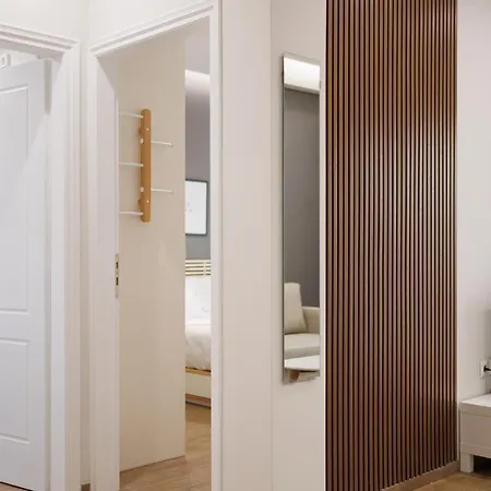 Apartament Modern Urban Oasis Near Metro Hub *