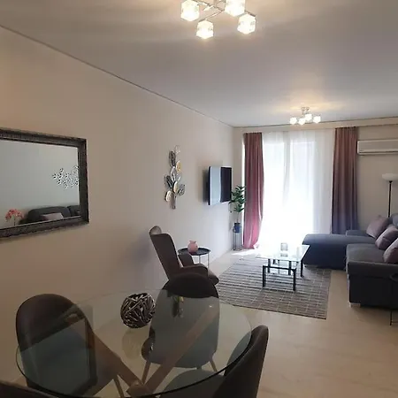 Seaside Beauty 5 Min Vouliagmeni Apartment Athens