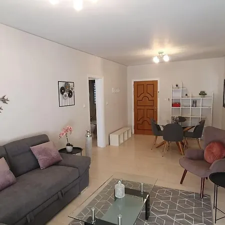 Seaside Beauty 5 Min Vouliagmeni Apartment Athens