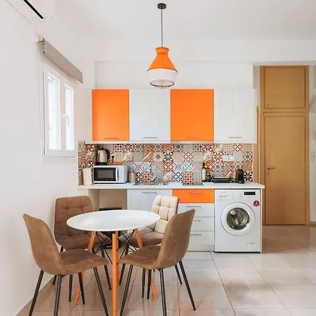 Apartment Colourful Cosy At Panormou Metro Station *