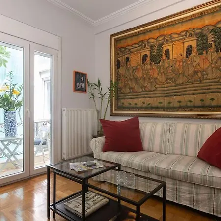 Chic N Central Apt In Kolonaki *