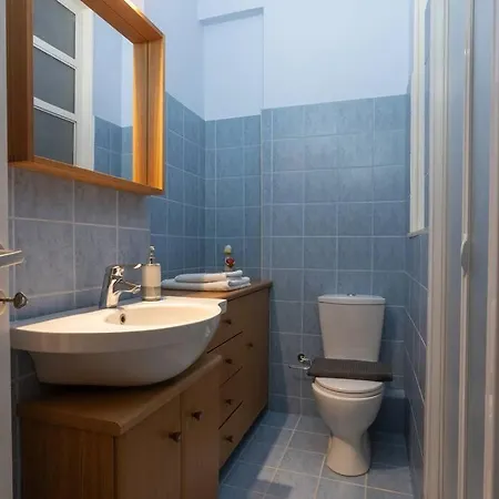 Chic N Central Apt In Kolonaki Διαμέρισμα *