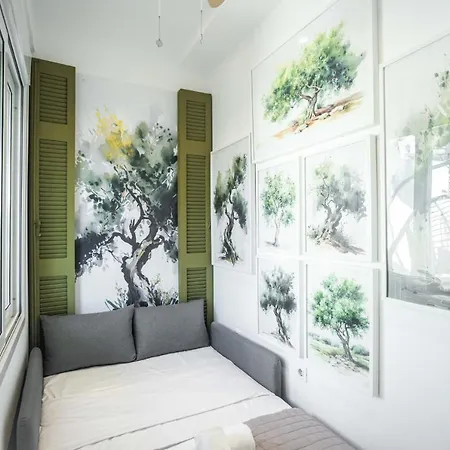 Apartment The Olive - Renovated Penthouse - Kipseli Athens