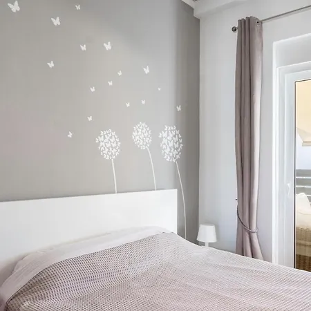 The Owl - Stylish Penthouse - Gazi 1bdrm Athens