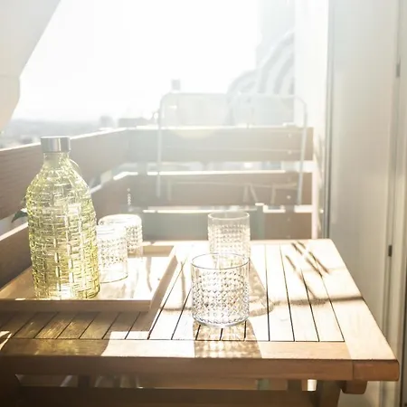 The Olive - Renovated Penthouse - Kipseli Apartment *