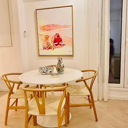 Artistic Centre Apartment