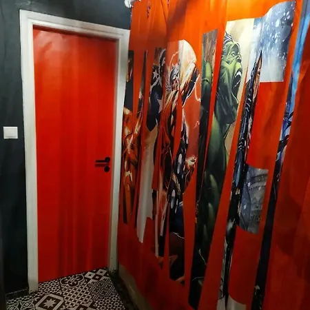Comic House *