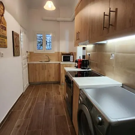 Apartment Gazi With Breakfast *
