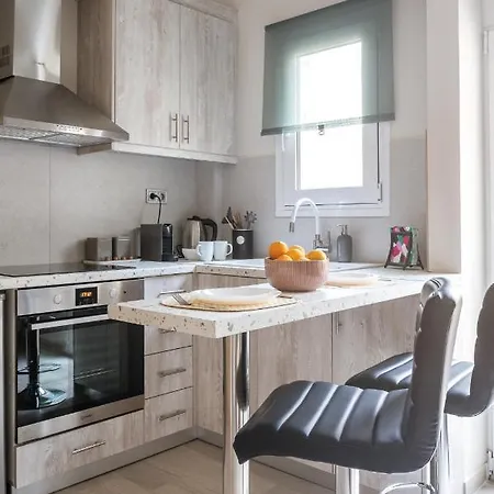 Modern Center - Hilton Area/ilisia Apartment *