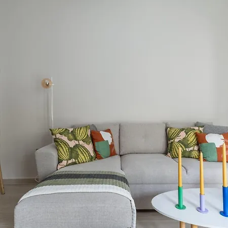 Modern Center - Hilton Area/ilisia Apartment *