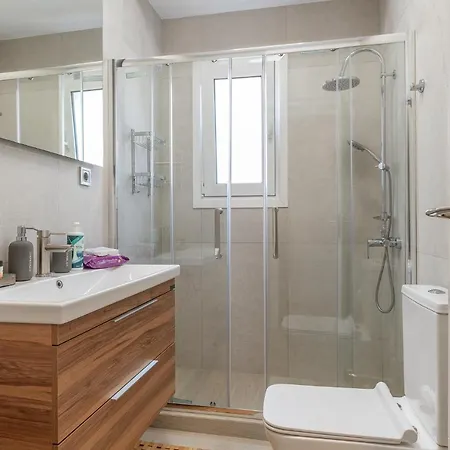Apartment Modern Center - Hilton Area/ilisia