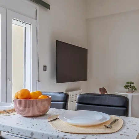 Apartment Modern Center - Hilton Area/ilisia