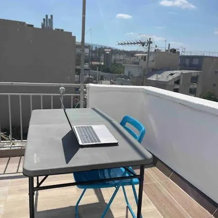 Rooftop Acropolis * Athen