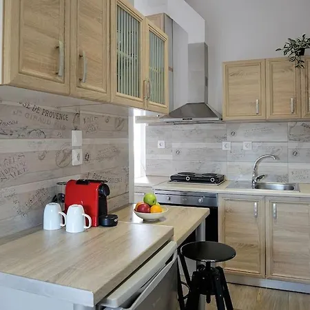 Amazing Two Bedroom In The Center Apartment Athens
