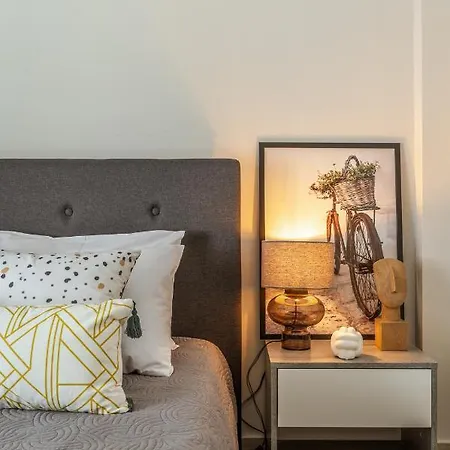Apartment Modern Center - Hilton Area/ilisia *