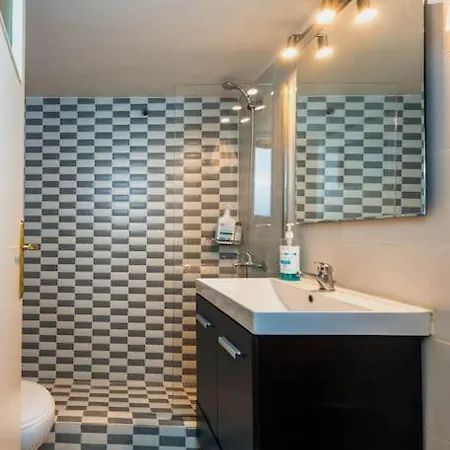 Apartment Haven: 1-br, Athens