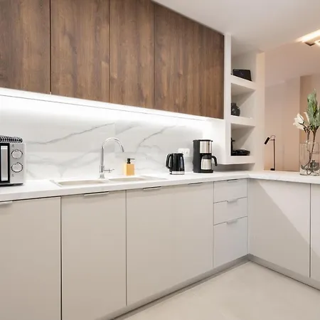 Luxurious In The Heart Of Athens