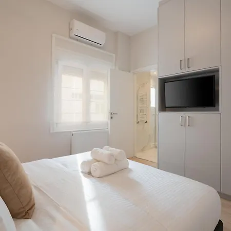 Luxurious In The Heart Of Apartment