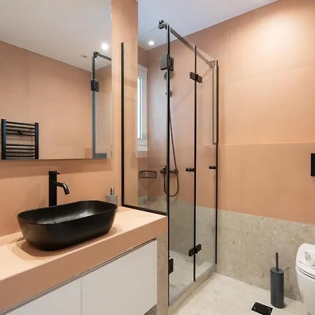 Luxurious In The Heart Of *