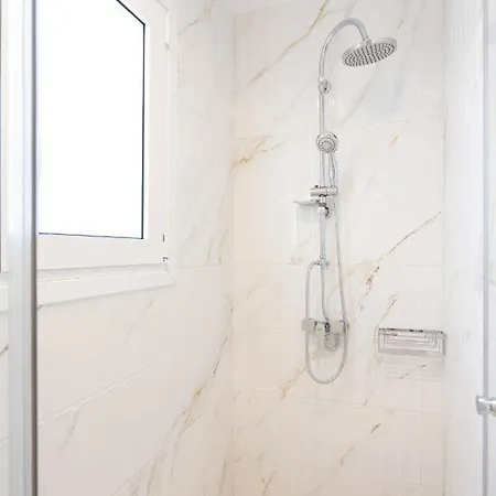 Luxurious In The Heart Of *