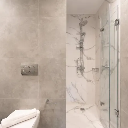Apartment Luxurious In The Heart Of *