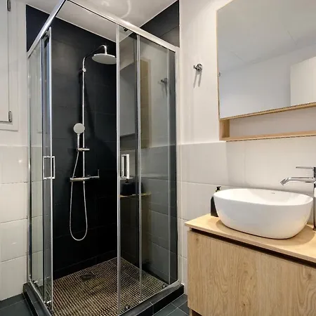 Apartment Modern Comfort Meets Bohemian Vibes In Exarcheia
