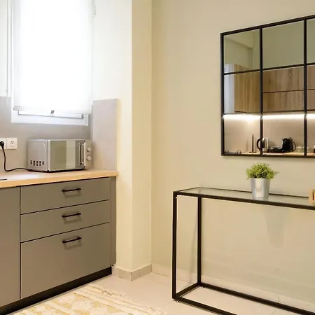 Apartment Modern Comfort Meets Bohemian Vibes In Exarcheia Athens