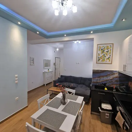 Luxury Kato Patissia Apartment *
