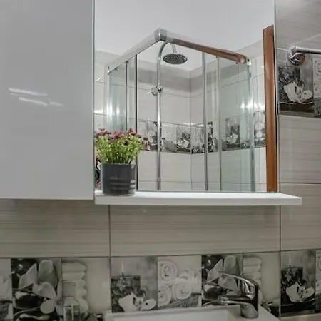Modern Aprtmnt In Exarhia Apartment